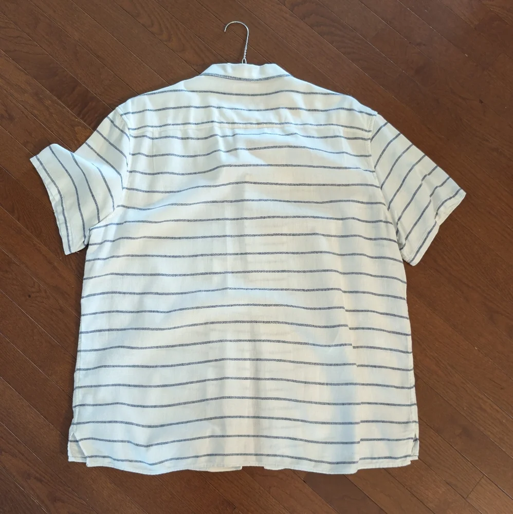 Lucky Brand - Linen Blend, Short Sleeve Button Down Shirt- White/Blue - Men's XL - Picture 3 of 3